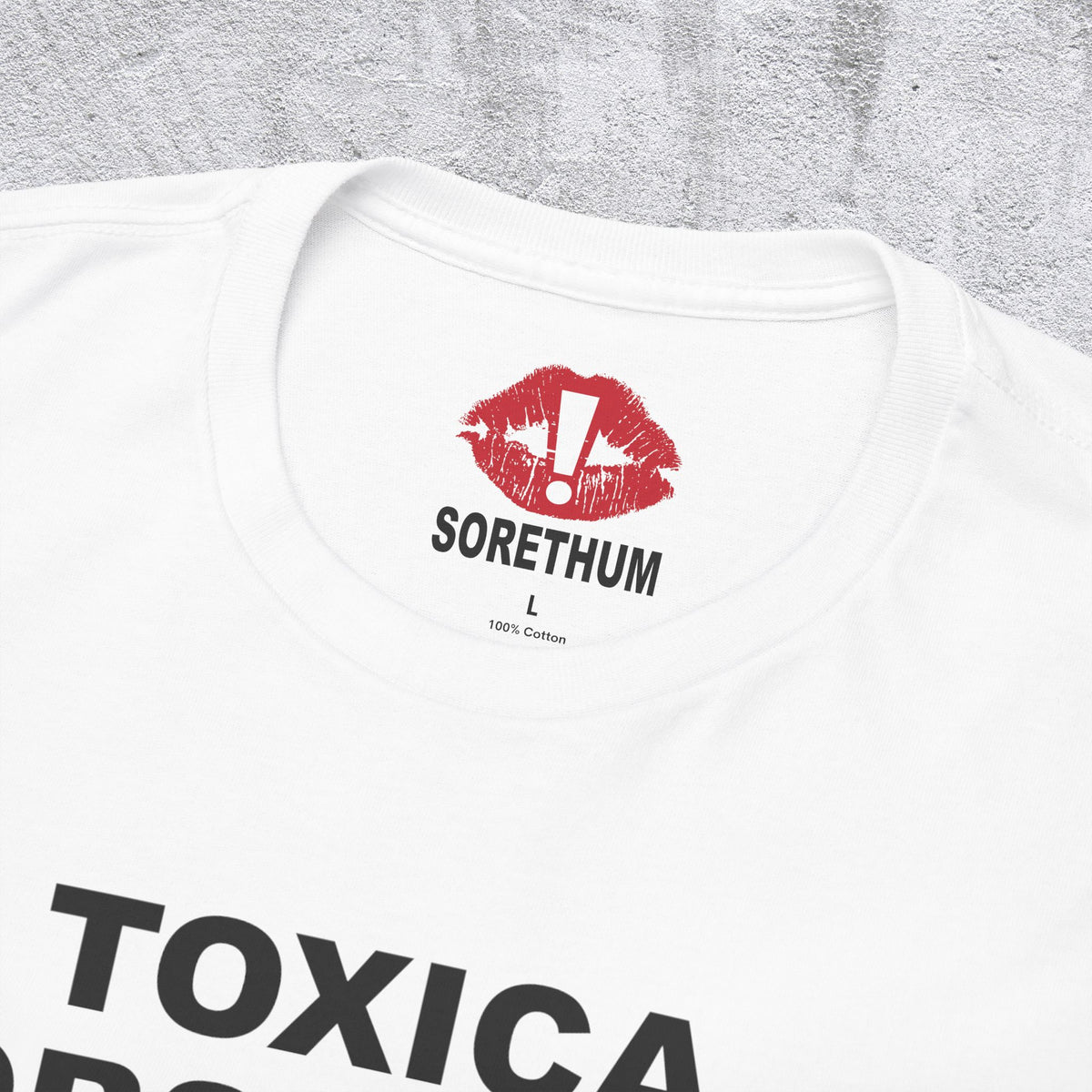 "TOXICA, OBSESIVA, CELOSA" tshirt